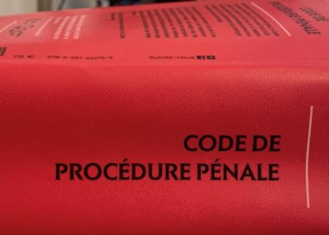 La nullité tirée de l’absence d’avis (ou sa tardiveté) donné à l’employeur du placement en garde à vue de son préposé